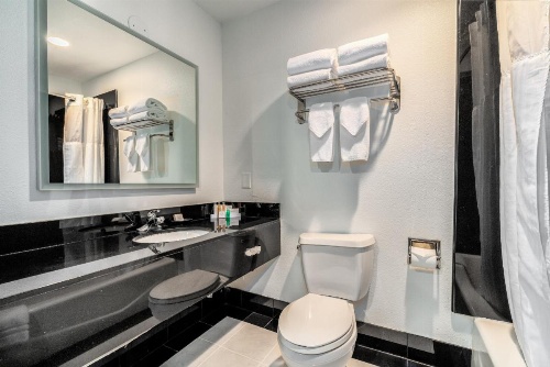 Century Park Hotel LA image 27