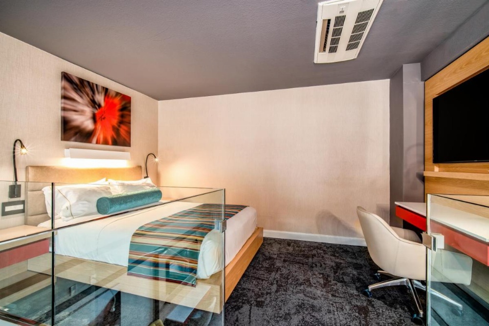 Century Park Hotel LA