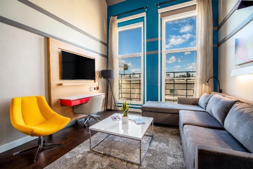 Century Park Hotel LA image 9